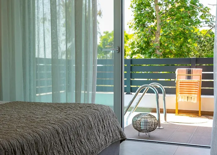 Aelia Seaside Luxury Suites